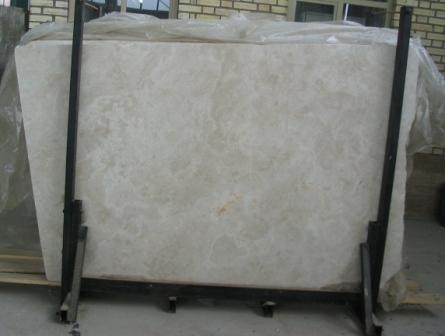 Light Cream Travertine Slab